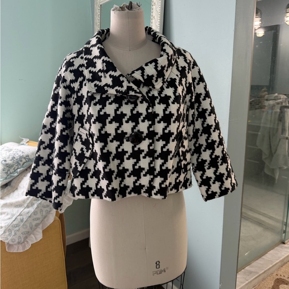 Jackets & Blazers - Black and White Houndstooth Women's Blazer